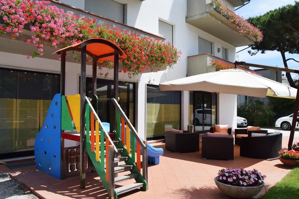 Orchidea Marina Aparthotel Tirrenia Exterior foto